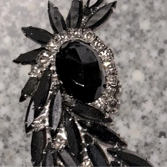 Vintage Juliana D&E Brooch Hematite Spray Pin - Picture 3 of 3